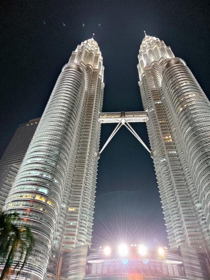 KLCC view condo stay Kuala Lumpur Esterno foto